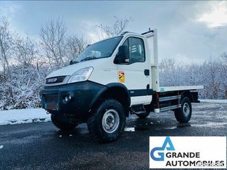 iveco daily 4x4 55s17w plateau – 24 vitesses – sans adblue – 35k htva