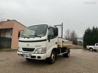 ? toyota dyna benne plateau 3,5 t – année 2007 – 235 831 km