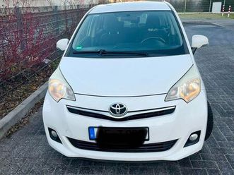 toyota verso-s 1,33-l-dual-vvt multidrive s life