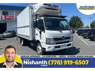 2019 hino 195 16' reefer box + power tuckaway tailgate