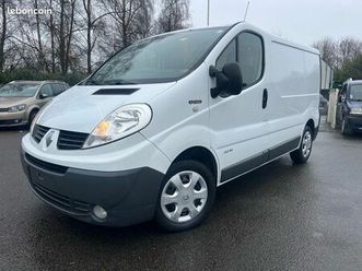 renault trafic 2.0 l dci 115 cv extra