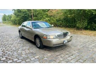 lincoln town car v8 designer sofa couch