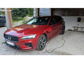 volvo v60 t6 awd r-design hybride rechargeable 253 ch + 145 geartronic 8 plus style dark