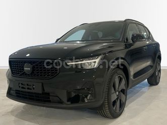 volvo xc40 2.0 b3 g black edition plus auto