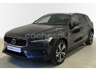 volvo v60 cross country 2.0 b5 g awd cross c ultimate bright at