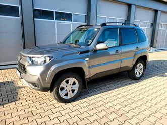 lada niva 4x4 travel "neufahrzeug" mit 100km