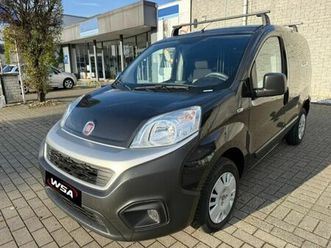 fiat fiorino fourgon tôlé 1,3l multijet 80cv 2 places 44265 kms