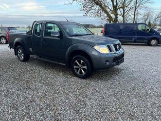 nissan navara 2,5 dci 190 db.kab le 4d