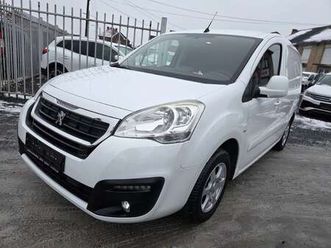 1.6 bluehdi 100☆navi☆cam☆trekh☆cruise☆carplay