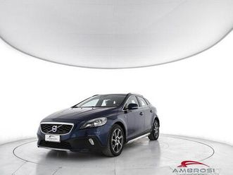 volvo v40 cross country d2 1.6 powershift volvo