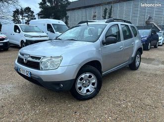 dacia duster 1.5 dci 110 fap lauréate 4x2 distribution récente 4 injecteurs changes entretien exclusivement chez renault et dacia garantie 6 mois visite 7/7 sur