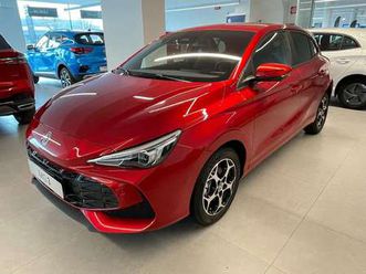 1.5 full hybrid 195cv luxury da immatricolare