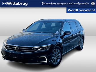 volkswagen passat variant 1.4 tsi phev gte business / panodak / 17lmv / camera / navi / app.connect