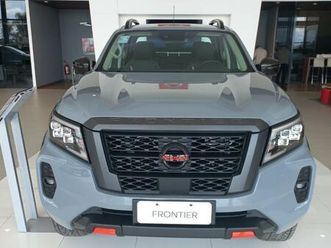 nissan frontier pro4x at