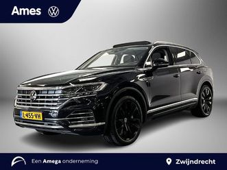 volkswagen touareg 3.0 340pk tsi ehybrid elegance 4motion trekhaak (elektrisch uitklapbare trekhaak) | achteruitrijcamera (rear view) | voorstoelen verwarmbaar