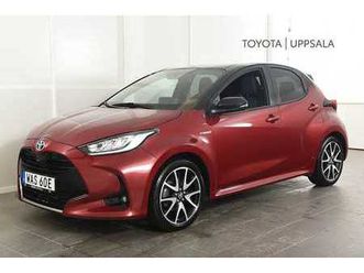 toyota yaris 1,5 elhybrid style bi-tone