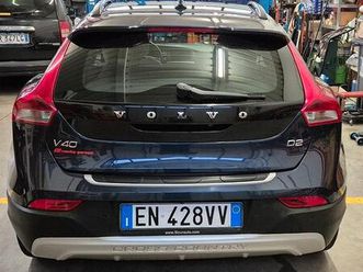 volvo v40 cross country 1.6 d2