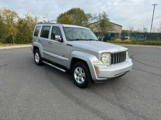 jeep liberty 2010 sport 4wd clean carfax low miles
