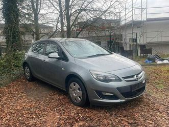 opel-zum-verkauf-steht-ein-opel-astra-j-1-4-tuv