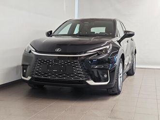 lexus lbx 1.5 hybrid relax awd: réserver un essai sur route !