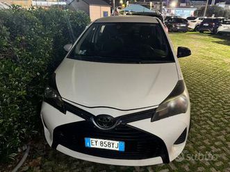 toyota yaris 1.4 d4d 2015 solo operatori del setto