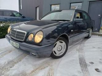 ② mercedes e220**w210**diesel**oldtimer!!!! — mercedes-benz — 2ememain