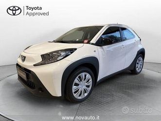 toyota aygo x 1.0 vvt-i 72 cv 5 porte active