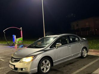 honda civic sedan 1.8., 2010 god.