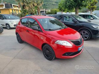 lancia ypsilon 1.2 69 cv 5 porte gpl ecochic elefa