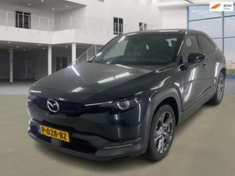 e-skyactiv 145 luxury 36 kwh | soh ..% | schuif-/k