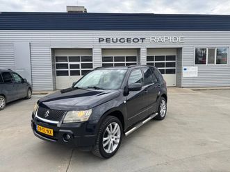 suzuki grand vitara 2.0 бензин