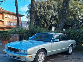 jaguar xj8 - 3.2 - v8 executive - pari al nuovo