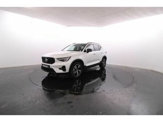 volvo xc40 t2 plus dark cx. aut. gps / vidros escurecidos / cam. traseira / led