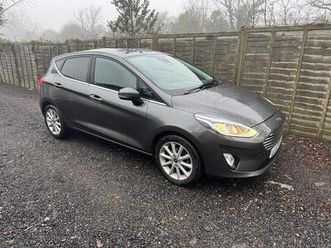 1.0t ecoboost titanium euro 6 (start/stop) 5dr