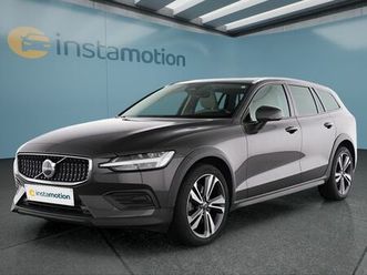 volvo v60 cross country b4 awd plus 145 kw