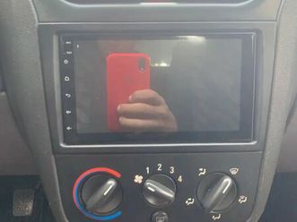 sedan 1.0 mpfi 8v 71cv 4p