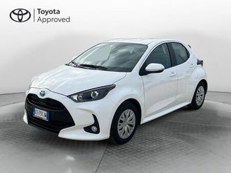 toyota yaris 1.5 hybrid 5 porte energy del 2023 usata a ragusa