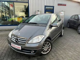 mercedes-benz a 180 aut*navi*pdc*shz*tempomat*bluetooth