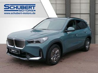 bmw ix1 edrive20 hud ahk navi digitales cockpit shz