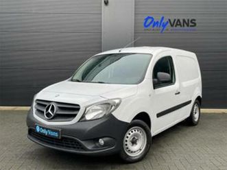 2-mercedes-benz-citan-1-5-cdi-airco-bluetooth-trekhaak-camionnettes-utilitaires