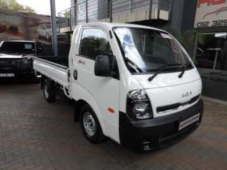 2.7d workhorse dropside (aircon)