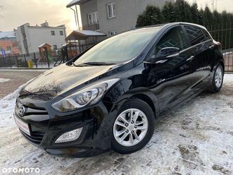 hyundai i30 blue 1.6 gdi yes gold