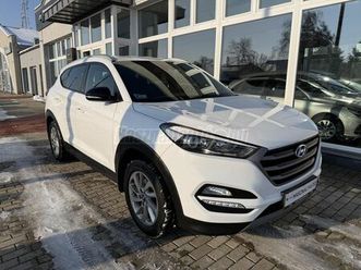 hyundai tucson 1.6 gdi go! magyarországi. 1. tulajdonostó. vezetett szervizkönyv