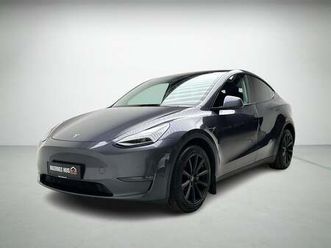 tesla model y long range awd 5d
