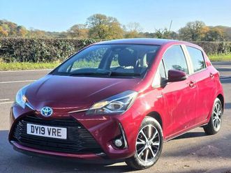 2019 toyota yaris 1.5 yaris icon tech vvt-i hev cvt 5dr hatchback hybrid automatic