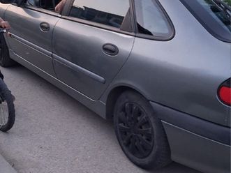 renault laguna 1.8 i 1,050 eur