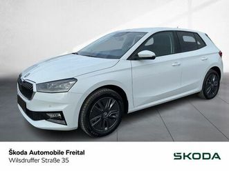 skoda fabia balance 1,0 tsi dsg acc navi lenkradheiz.