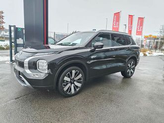 mitsubishi outlander instyle +