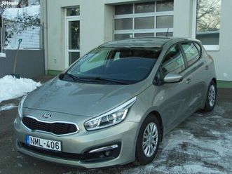 kia cee'd 1.4 cvvt limitált szervízkönyv-ülés é...