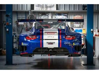 porsche 911 carrera coupé modèle anniversaire